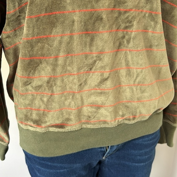 The Great The Velour Vneck Sweatshirt Army Pin Stripe Top Sz 2 Medium NEW - Picture 3 of 14